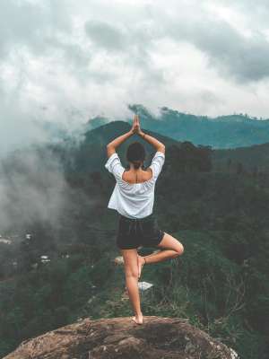 yannic laderach dqx4xwuxu7w unsplash